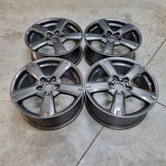 TOYOTA disky 5x114.3 R17 7.0J ET45 - 4