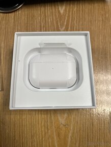 Apple AirPods Pro 2 - 4