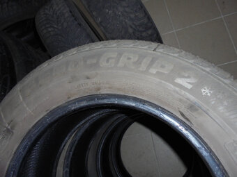 Semperit SPEED-GRIP 2 215/65 R 16 98H č.11z - 4