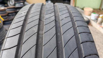 Letné pneu 205/55 R17 --- MICHELIN - 4