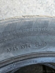 235/60 R18 - 4