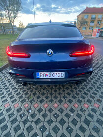 BMW X4 XDrive30d mHEV A/T - 4