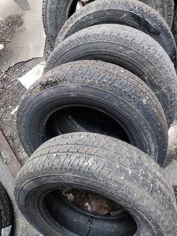 Predám letné pneu 195/70r15c - 4