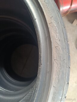 Predám letné pneumatiky 235/35 R20 - 4