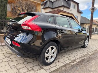 VOLVO V40 109323 km - 4