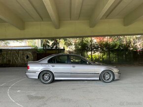 Bmw e39 540i - 4