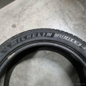 Zimné pneumatiky 235/45 R18 MICHELIN DOT3120 - 4