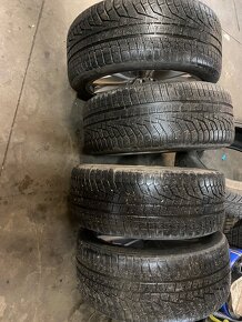 Zimné275/40R22 - 4