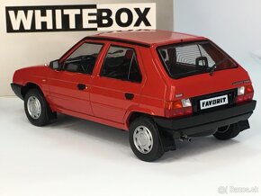 ŠKODA Favorit - červená - 1/24 - WHITEBOX - 4