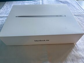 MacBook Air (model A1932) - 8GB RAM, 126GB SSD - 4