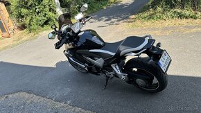 HONDA VFR 800 X CROSSRUNNER - 4