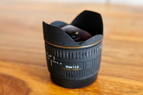 Sigma 15mm fisheye na Canon EF - 4