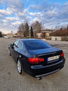 BMW e92 320i coupe manuál - 4