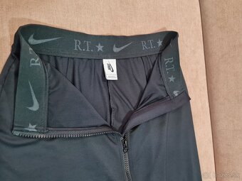 Nike dlhá sukňa so zipsom vpredu - lesklý materiál - 4