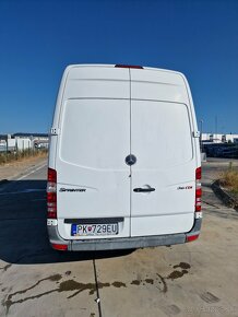 Mercedes Benz Sprinter - 4