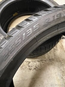 Pirelli 255/35 R19 2x=120€ - 4