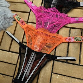 Victoria’s secret kamienkové tanga, veľkosť S - 4