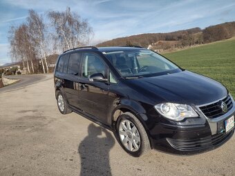 VW TOURAN 1.9 TDI NAJ.192000 KM ROK VÝROBY 2009 - 4