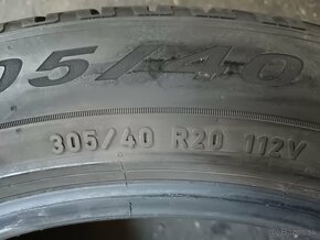 Pirelli 305/40 r20 - 4