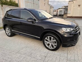 Volkswagen Touareg R-LINE - 4