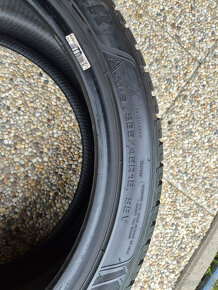 Goodyear Ultragrip Performance + 235/45 R18 98V - 4