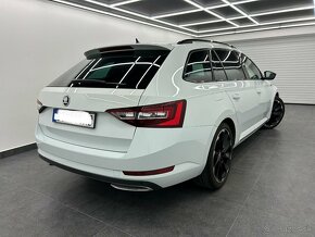 Superb Combi 2,0 TDI Sportline 98.000 km Top stav - 4