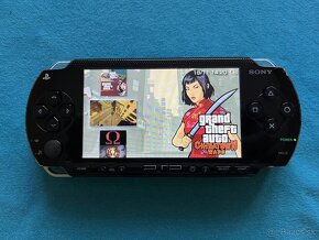 PSP 1000 (FAT) CFW (hacknuta) + 16GB karta, 4 original hry - 4