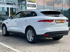 Jaguar F-Pace 2,0d 4x4 AT8 1.majiteľ nove v SR - 4