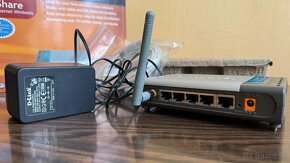 Wi-Fi Router D-Link DI-524 - 4