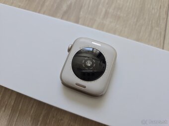 Predám Apple Watch SE 44mm - Starlight white - záruka - 4