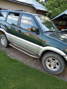 Nissan Terrano 2 - 4