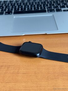 ORIGINÁL Apple Watch 9 41mm Aluminium MIDNIGHT - záruka - 4