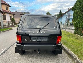 Lada Niva Urban - 4