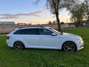 Škoda Superb III 2.0tdi-140kw/možný leasing - 4