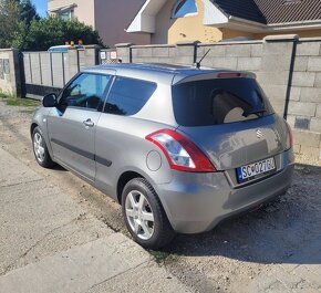 Suzuki swift - 4