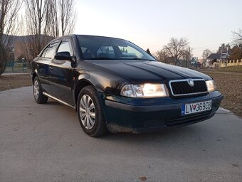 Škoda Octavia 1.8T 92kw Sedan - 4