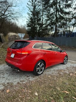 Kia Ceed Sw 1.6 CRDI 100kw GT-line,Park. Kamera,Keyless - 4