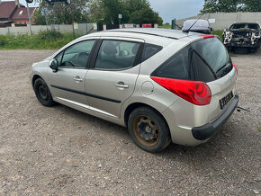 Peugeot 207SW 1,4VTI 70KW 8FS šedá prodám náhradní díly - 4