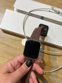 Apple watch se hodinky - 4