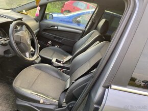 Opel zafira B 1.9 cdti Rozpredam na náhradné diely - 4