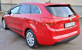 Kia Cee´d 1.6 GDI EX/Gold - 4