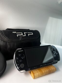 PlayStation Portable - 4