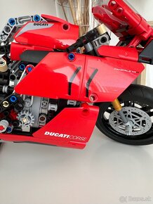 Lego technic 42107 ducati - 4