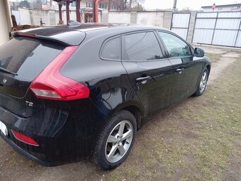 Volvo v 40 - 4