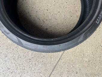 235/35 R19 91Y  PIRELLI P ZERO - 4