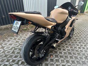 ✅ YAMAHA R1 - 4