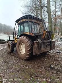 Lesný traktor Challenger MT 455 B - 4