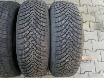 Zimne pneu. Pirelli 215/65 r16 - 4