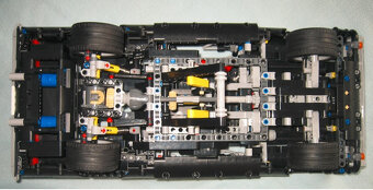 Technic Dodge Charger - 4