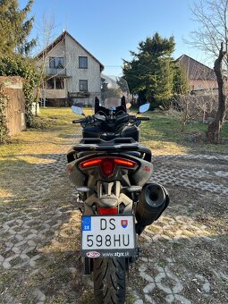 Yamaha T-max 560 Tech max - 4